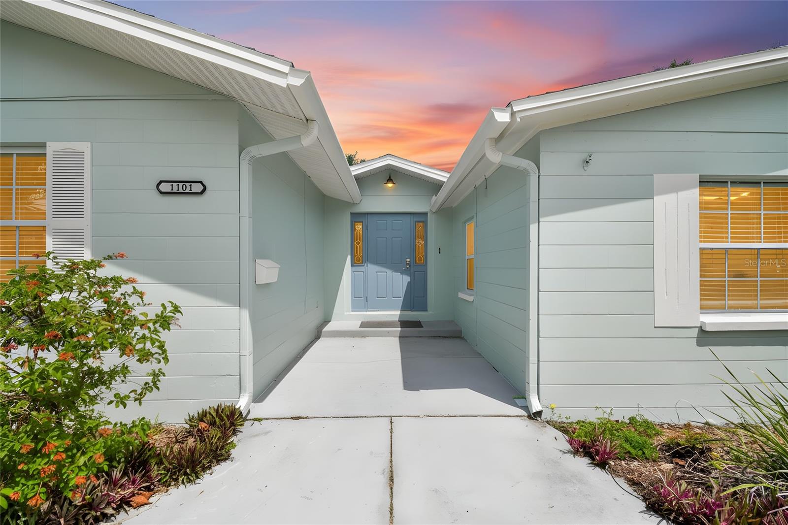 1101 81ST AVE N, ST PETERSBURG, FL — photo 2