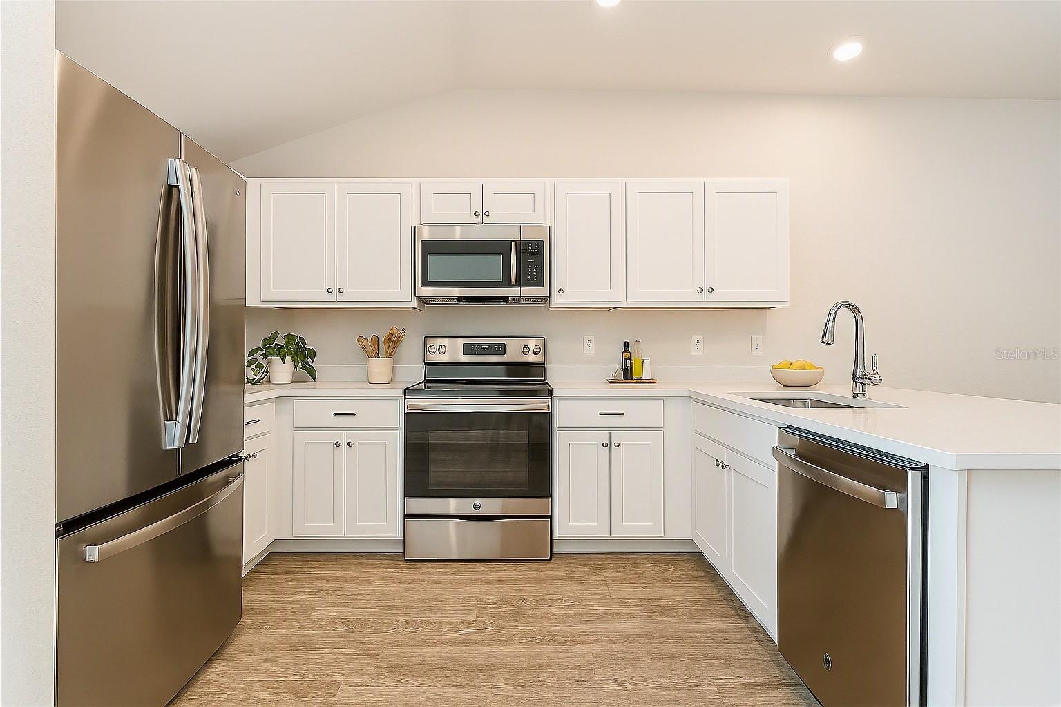 1201 SE 24TH AVE, CAPE CORAL, FL — photo 6