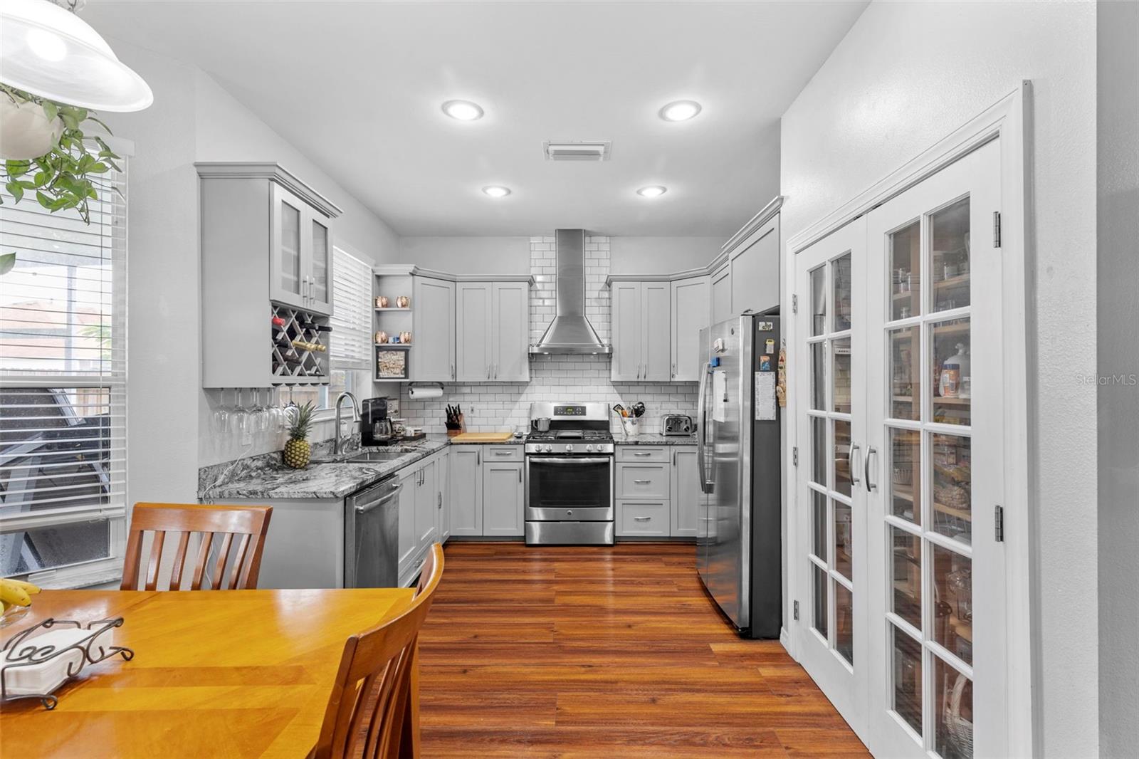10237 GOLDENBROOK WAY, TAMPA, FL — photo 3
