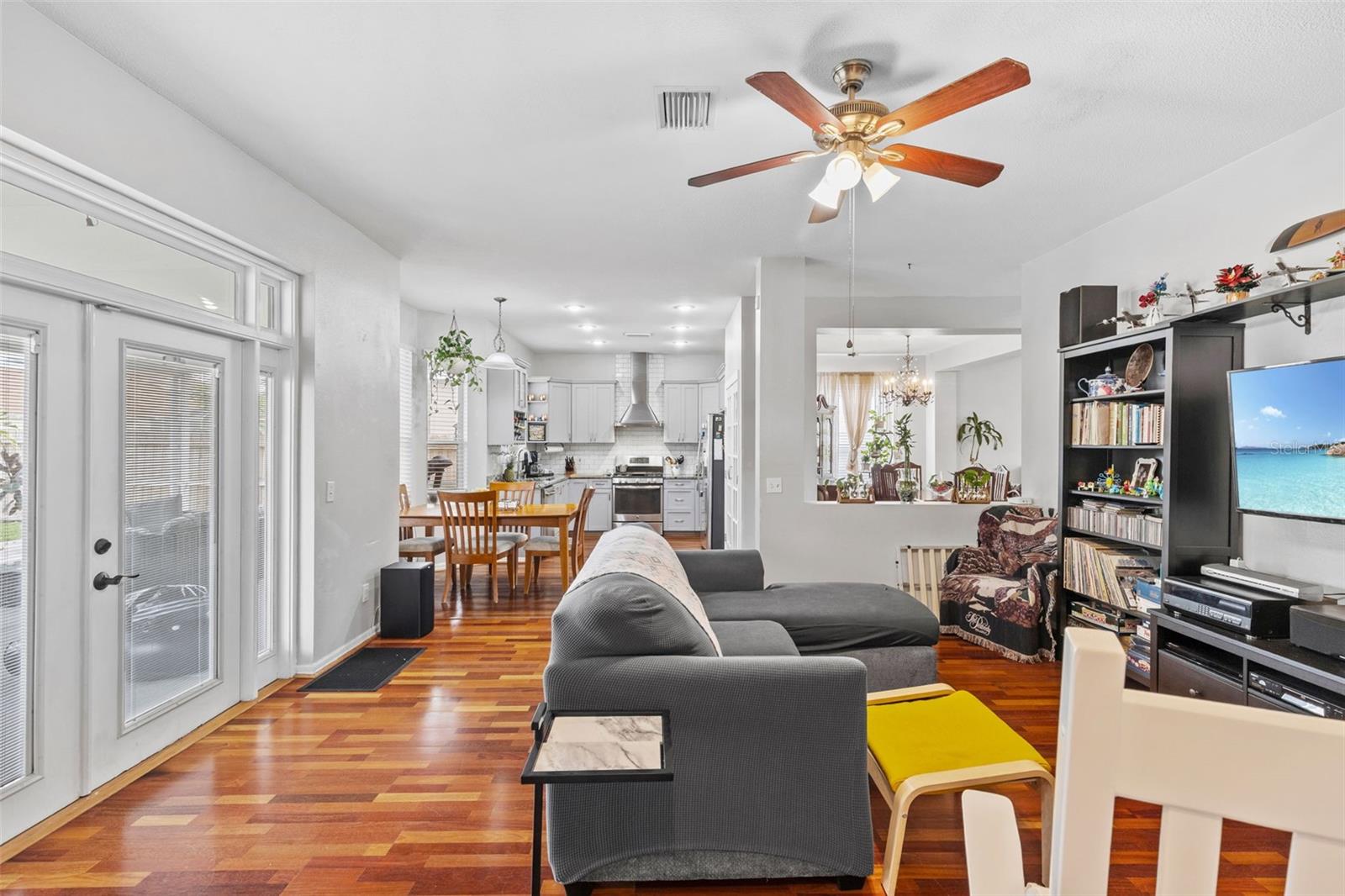 10237 GOLDENBROOK WAY, TAMPA, FL — photo 4