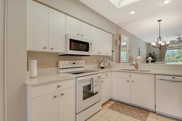9641 CASTLE POINT DR #1215, SARASOTA, FL — photo 5