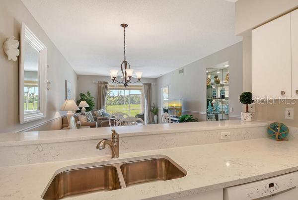 9641 CASTLE POINT DR #1215, SARASOTA, FL — photo 8