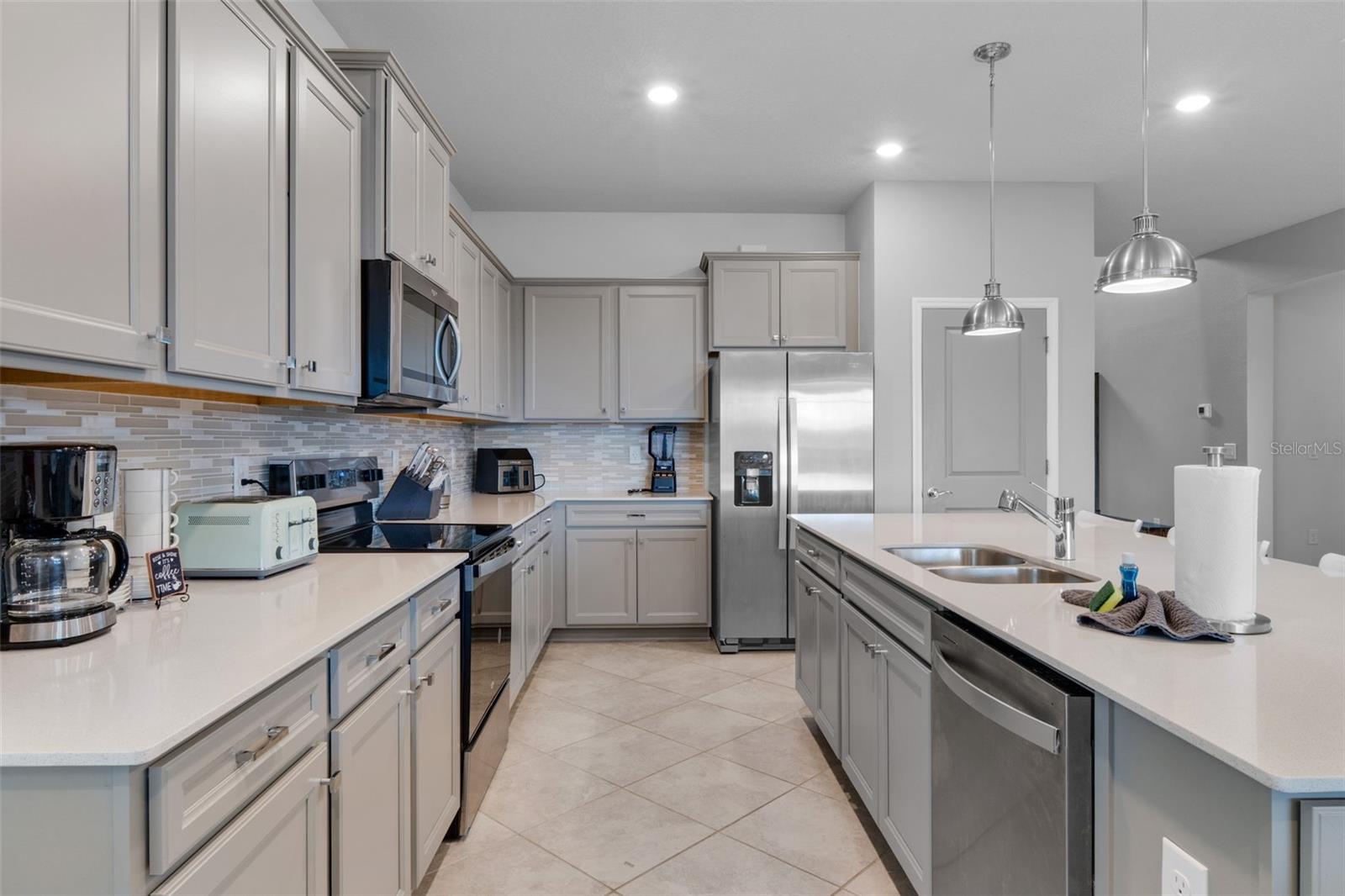 15964 SANDY CLIFFS DR, CLERMONT, FL — photo 32
