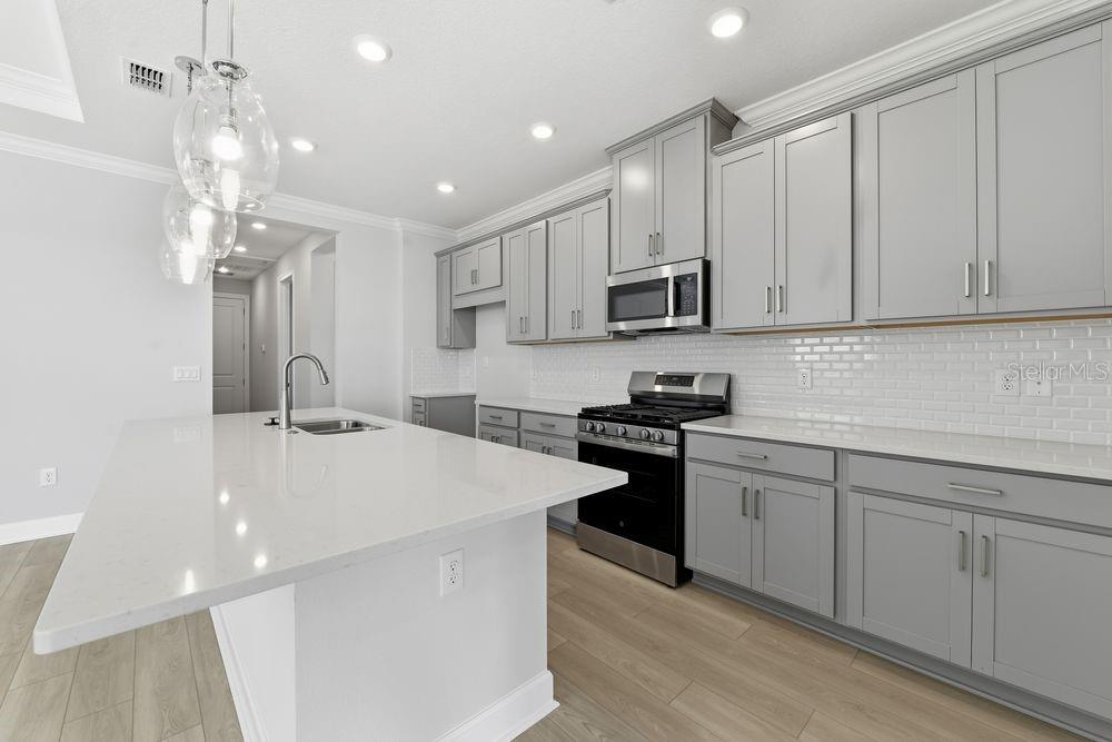 7731 CASPIAN ST, PALMETTO, FL — photo 2