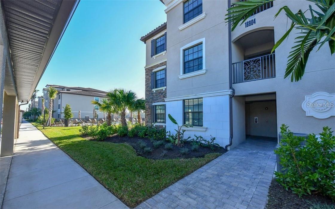 16904 VARDON TERRACE #201, LAKEWOOD RANCH, FL