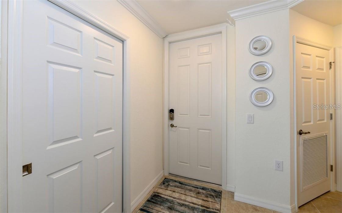 16904 VARDON TERRACE #201, LAKEWOOD RANCH, FL — photo 3