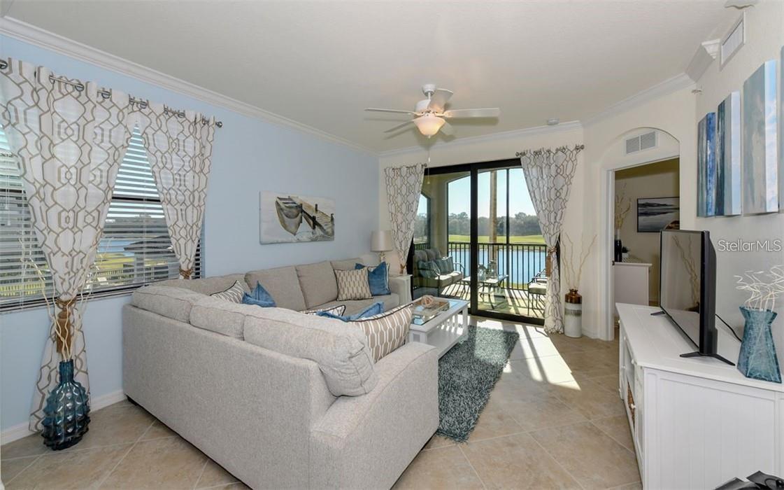 16904 VARDON TERRACE #201, LAKEWOOD RANCH, FL — photo 4