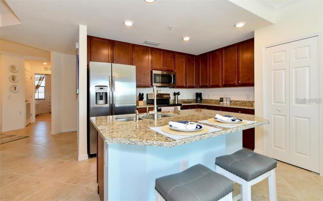 16904 VARDON TERRACE #201, LAKEWOOD RANCH, FL — photo 11