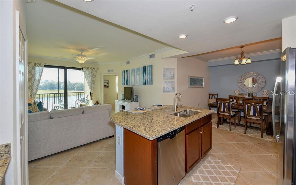16904 VARDON TERRACE #201, LAKEWOOD RANCH, FL — photo 14