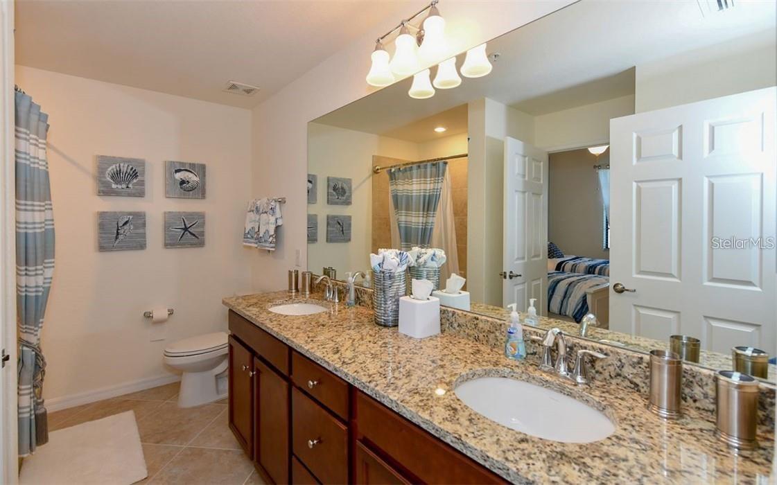 16904 VARDON TERRACE #201, LAKEWOOD RANCH, FL — photo 20