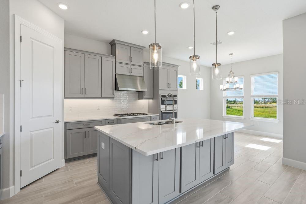 13705 IONA AVE, PALMETTO, FL — photo 5