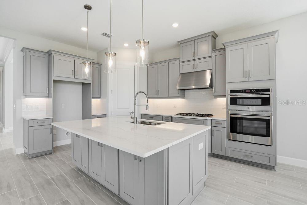 13705 IONA AVE, PALMETTO, FL — photo 7
