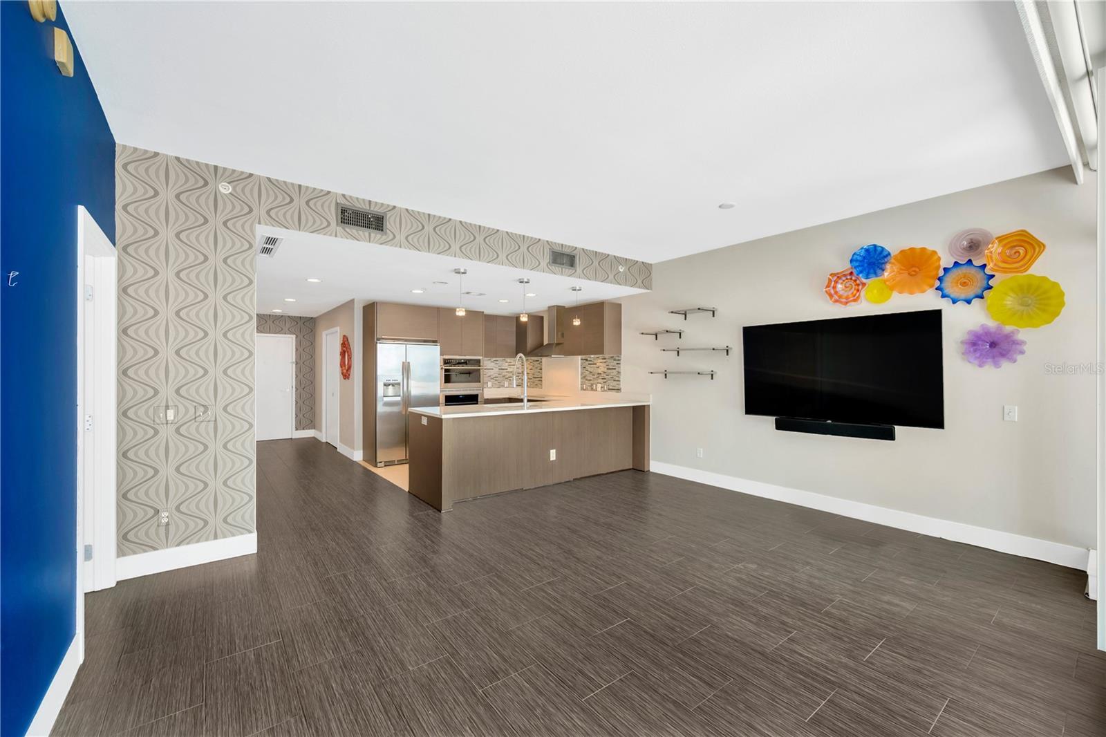 145 2ND AVE S #521, ST PETERSBURG, FL — photo 4