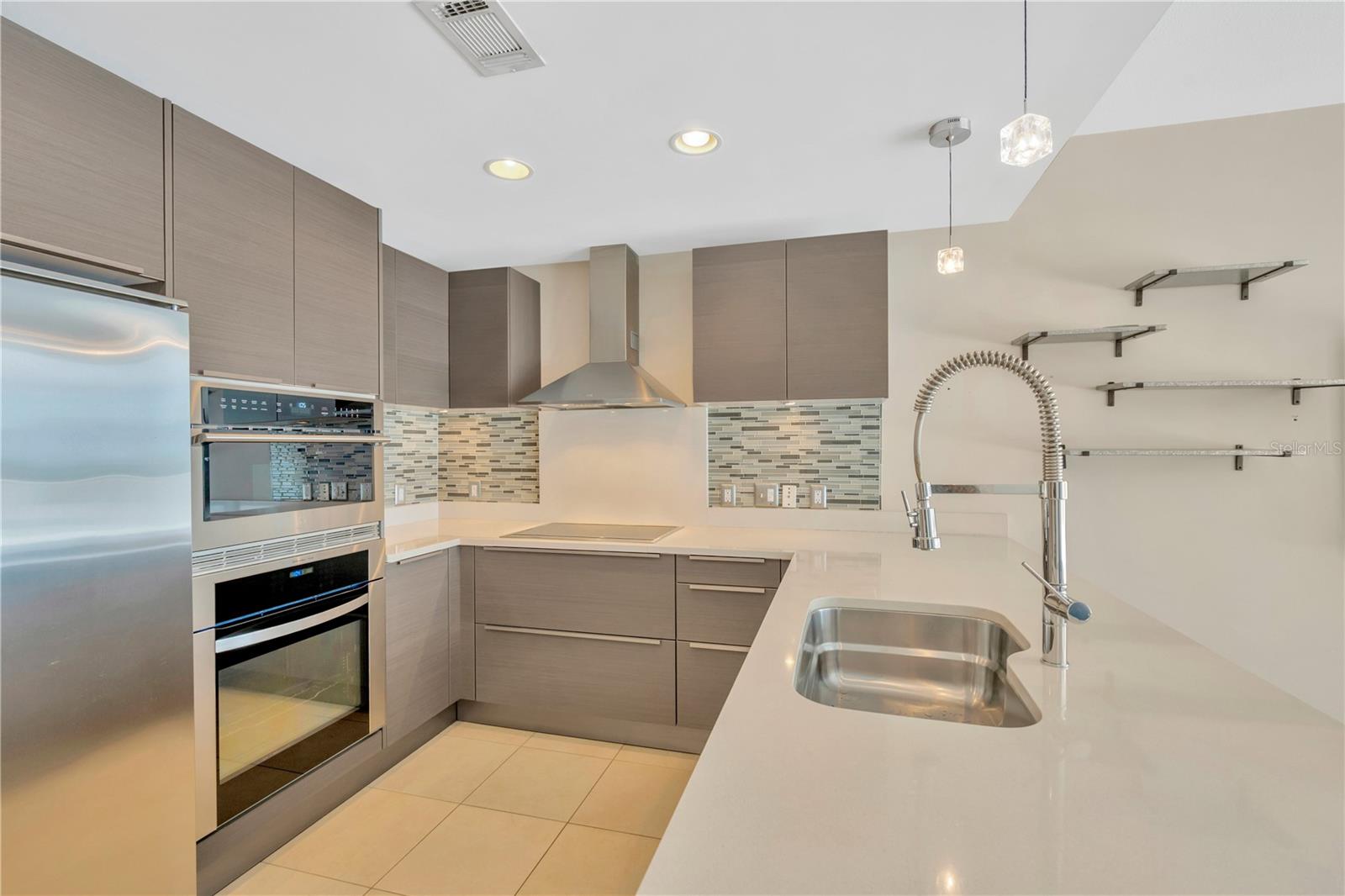 145 2ND AVE S #521, ST PETERSBURG, FL — photo 10