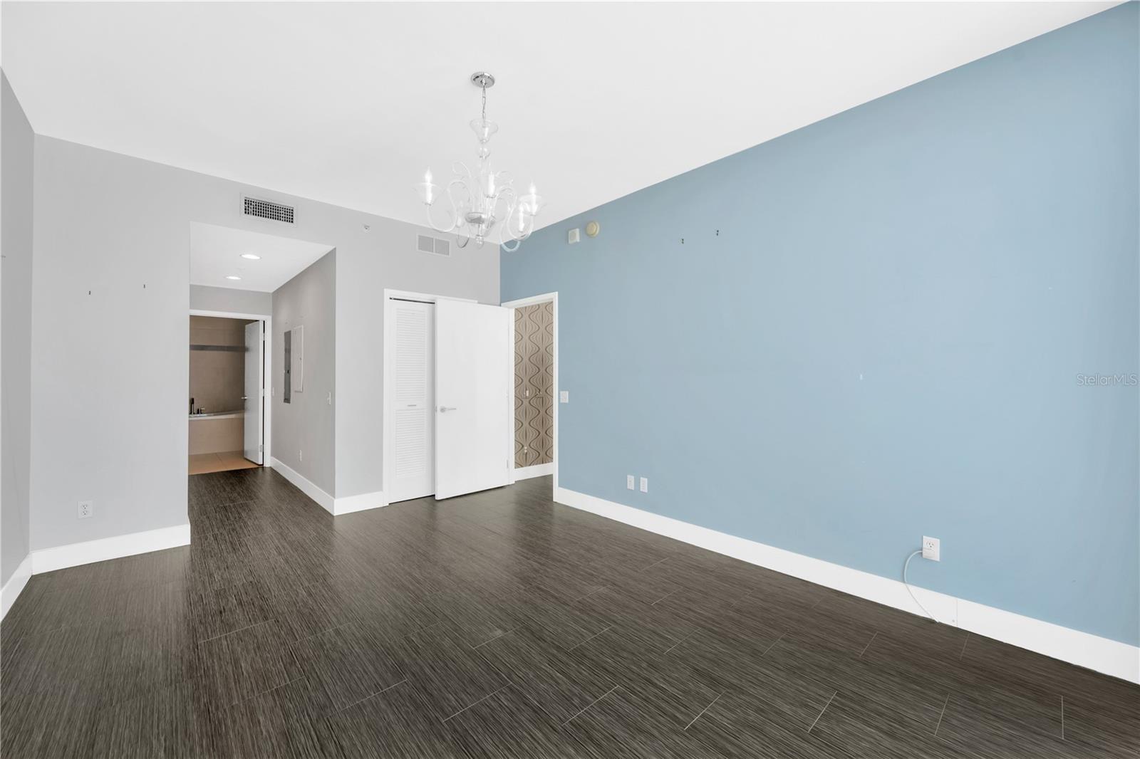 145 2ND AVE S #521, ST PETERSBURG, FL — photo 23