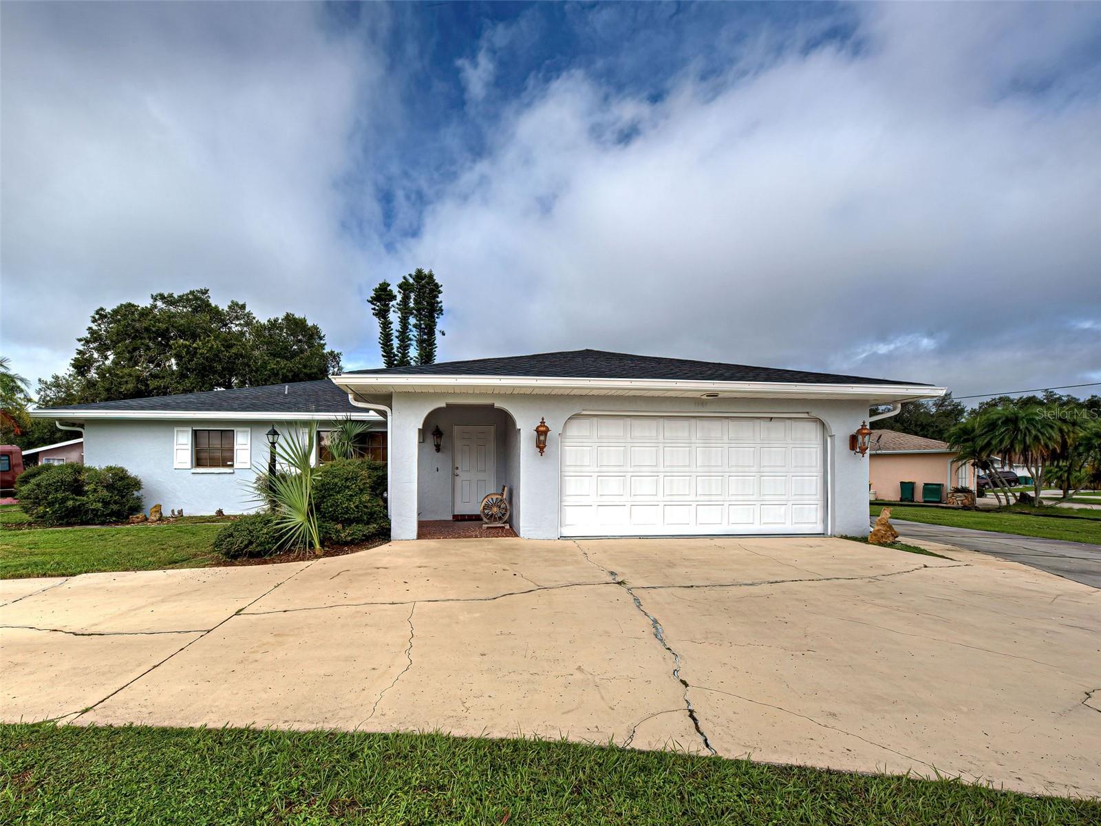1181 SEACREST DR NW, PORT CHARLOTTE, FL