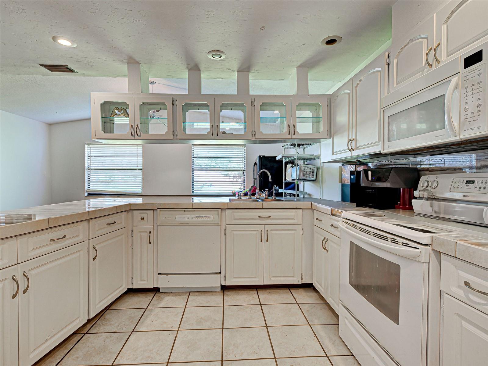 1181 SEACREST DR NW, PORT CHARLOTTE, FL — photo 24
