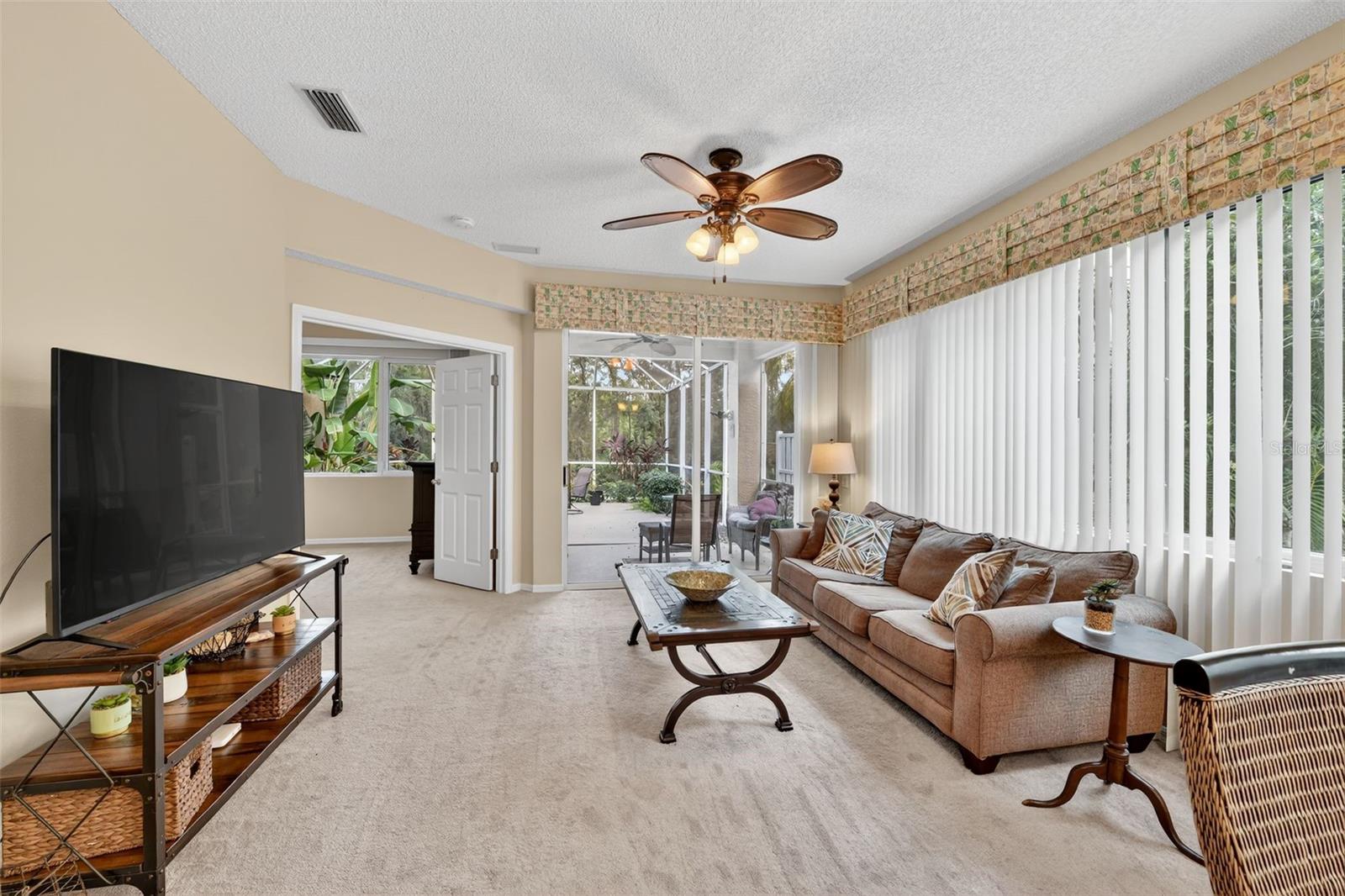 8512 54TH AVENUE CIR E, BRADENTON, FL — photo 13