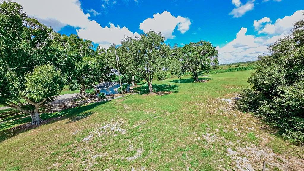 1030 CHALET SUZANNE RD, LAKE WALES, FL — photo 2