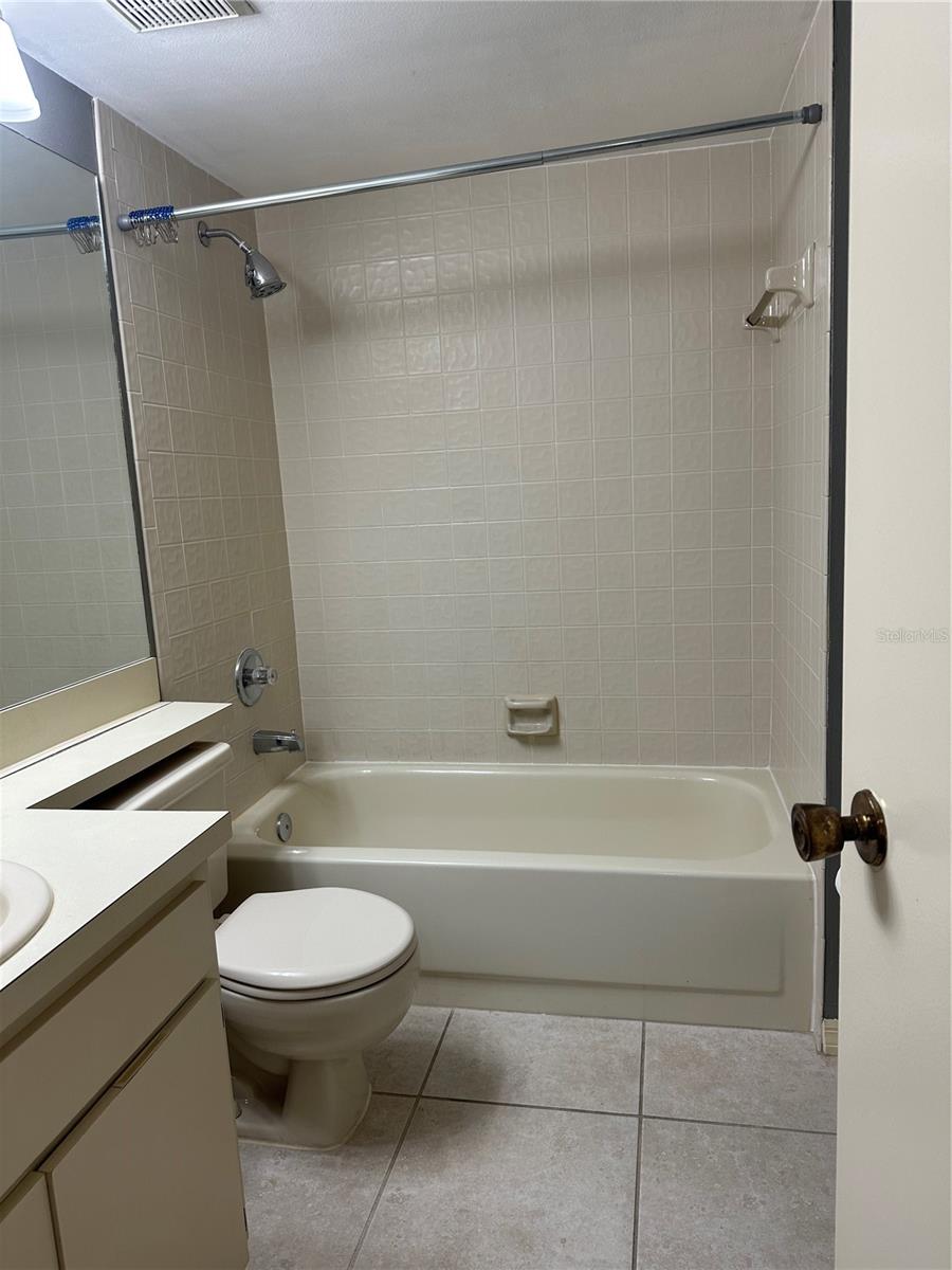 6810 STONES THROW CIR N #13203, ST PETERSBURG, FL — photo 37