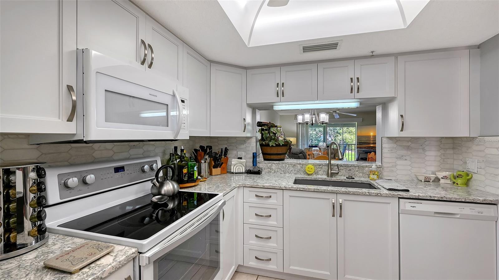 6505 STONE RIVER RD #209, BRADENTON, FL — photo 3