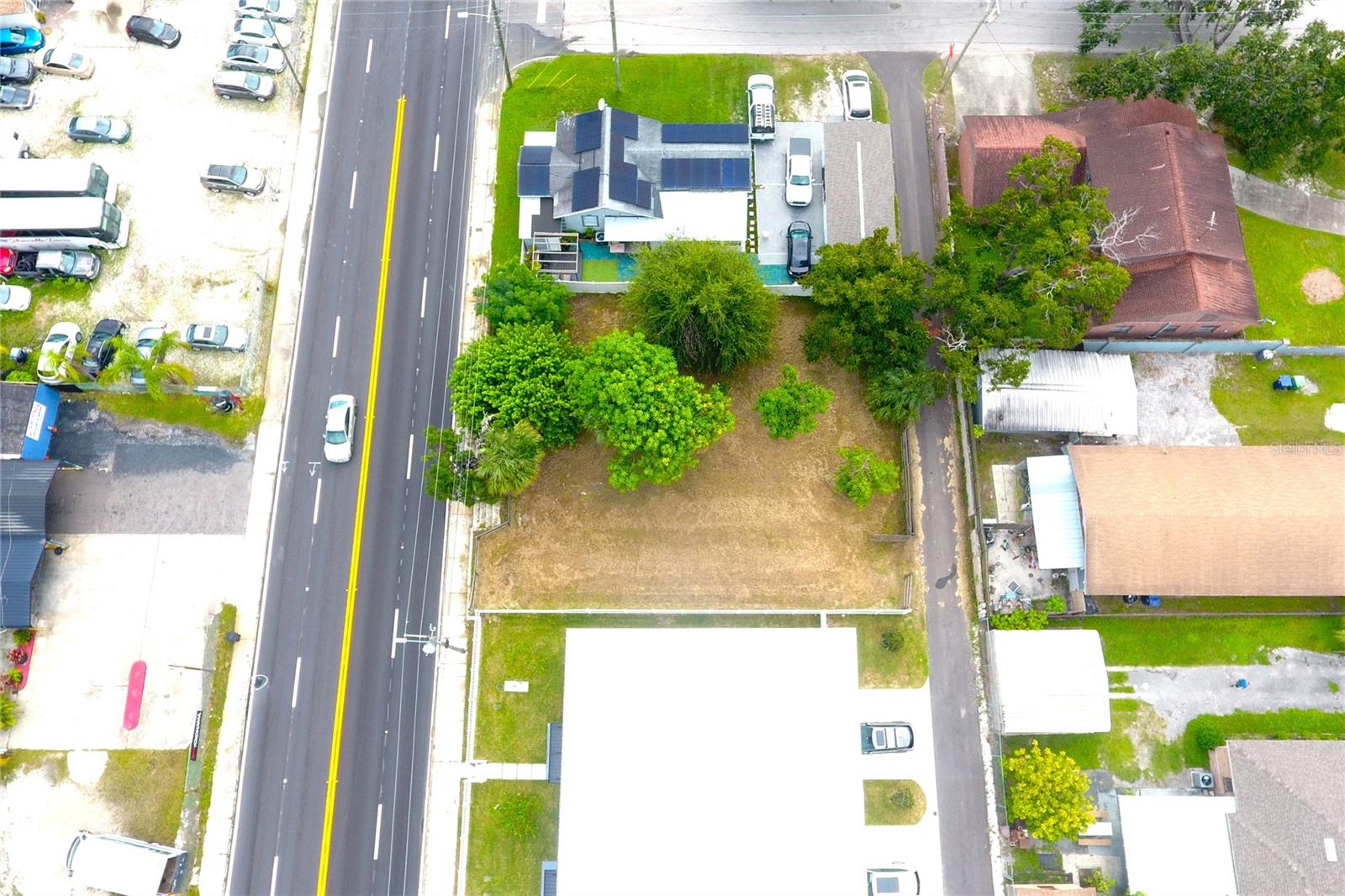 2606 W COLUMBUS DR, TAMPA, FL — photo 4