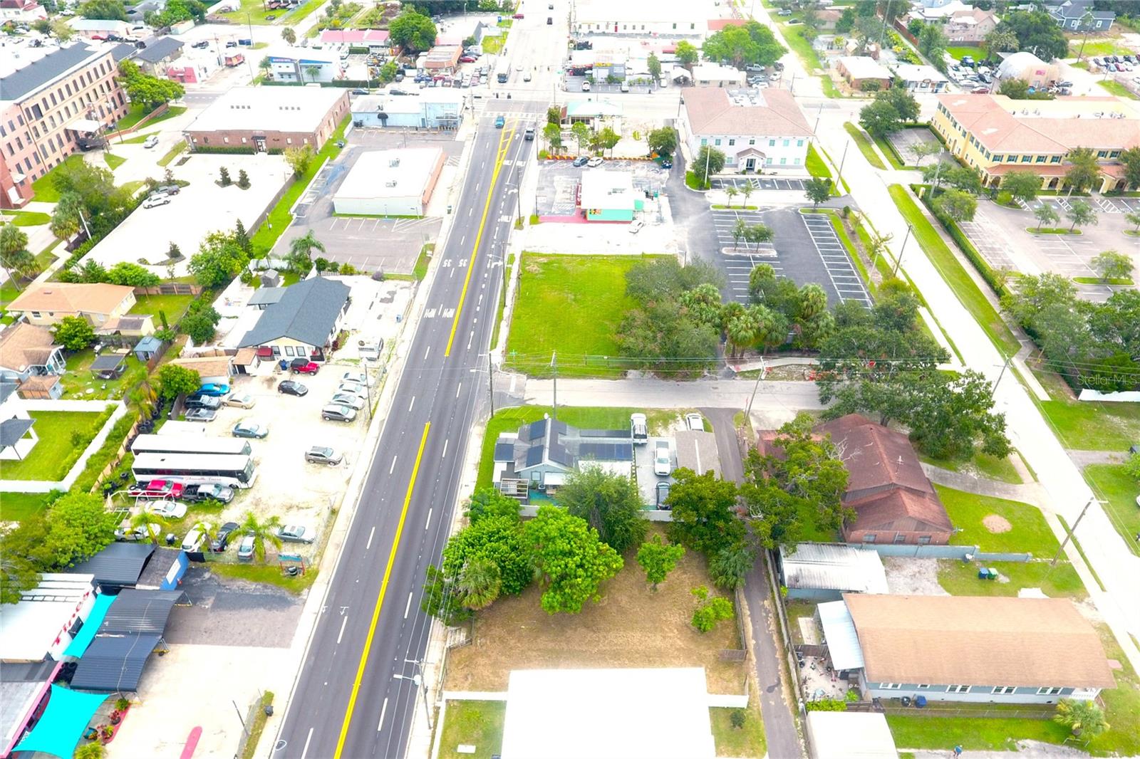 2606 W COLUMBUS DR, TAMPA, FL — photo 3