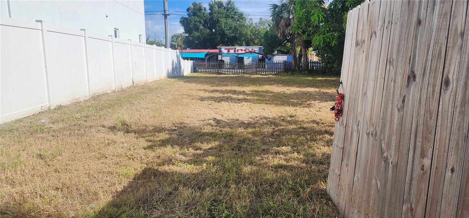 2606 W COLUMBUS DR, TAMPA, FL — photo 10