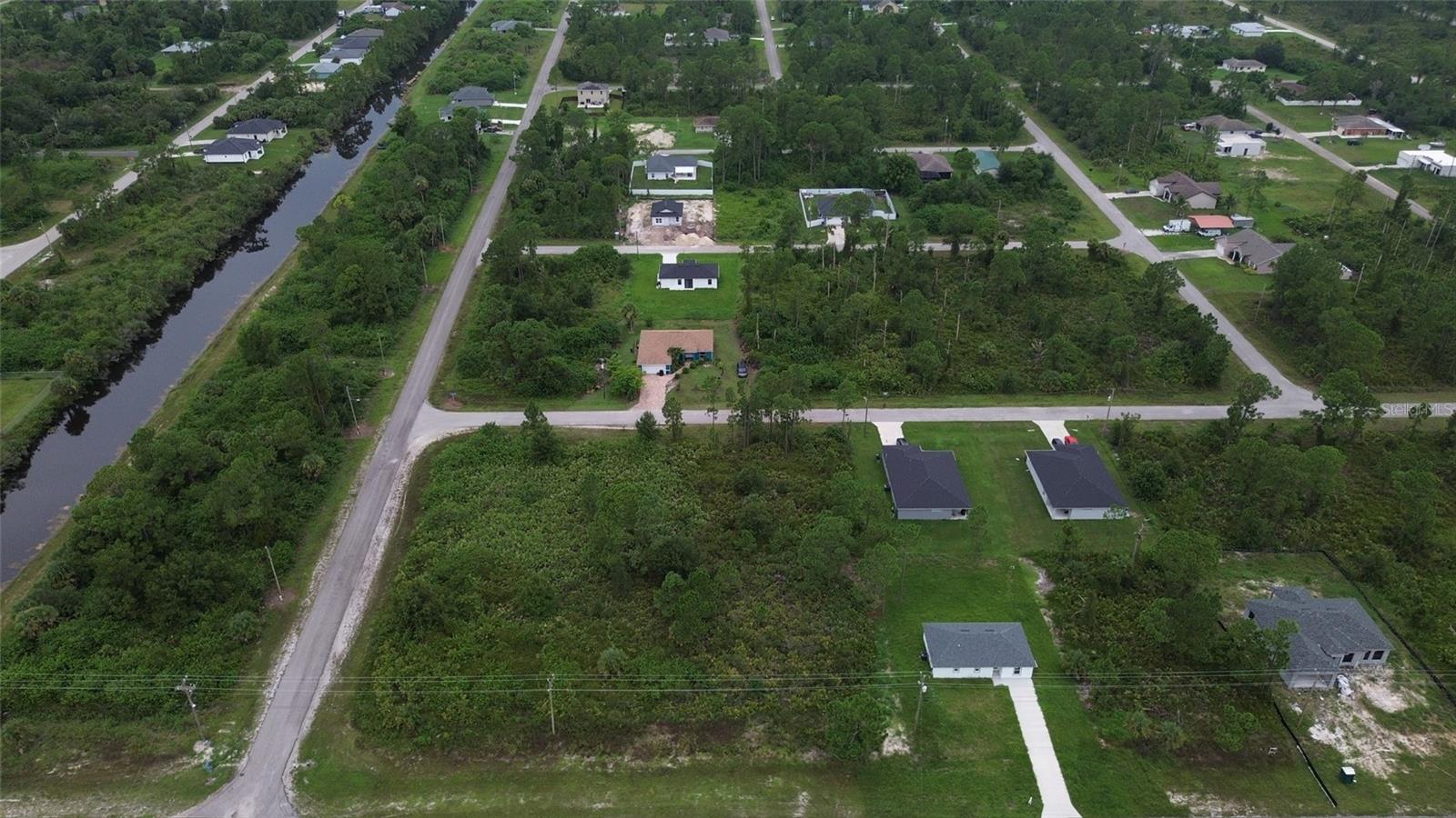 464 COLUMBUS BLVD, LEHIGH ACRES, FL — photo 11