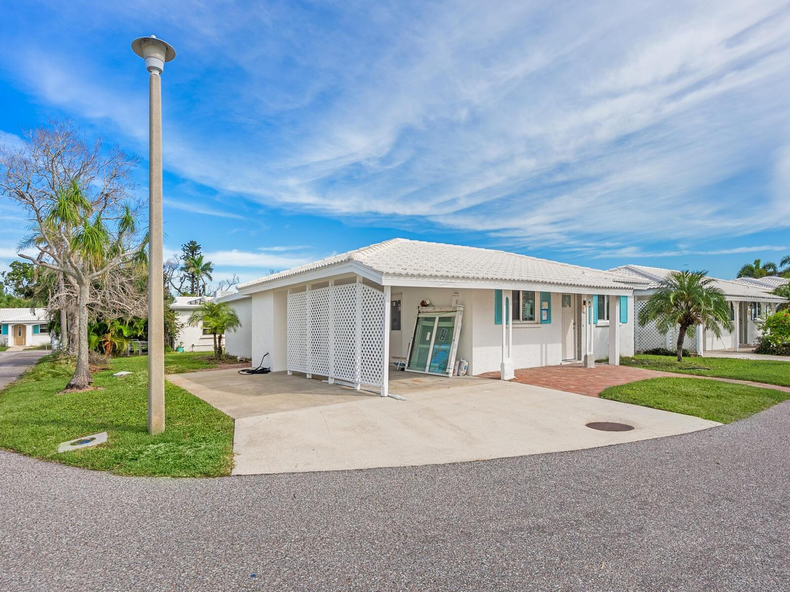 667 EL CENTRO, LONGBOAT KEY, FL — photo 3