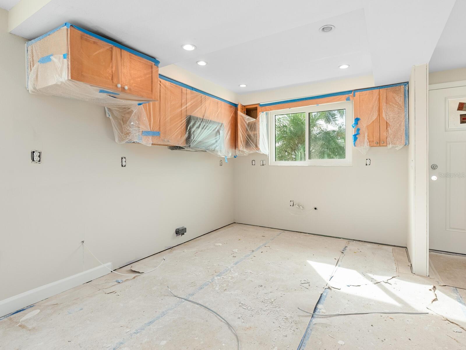667 EL CENTRO, LONGBOAT KEY, FL — photo 10