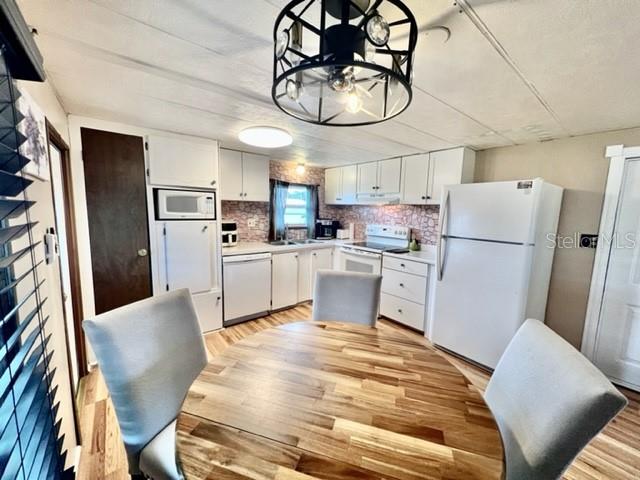 10819 LONDON DR, PORT RICHEY, FL — photo 15