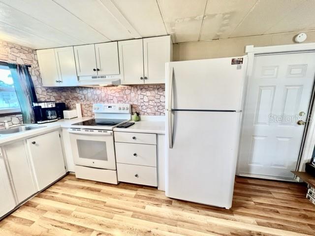 10819 LONDON DR, PORT RICHEY, FL — photo 19