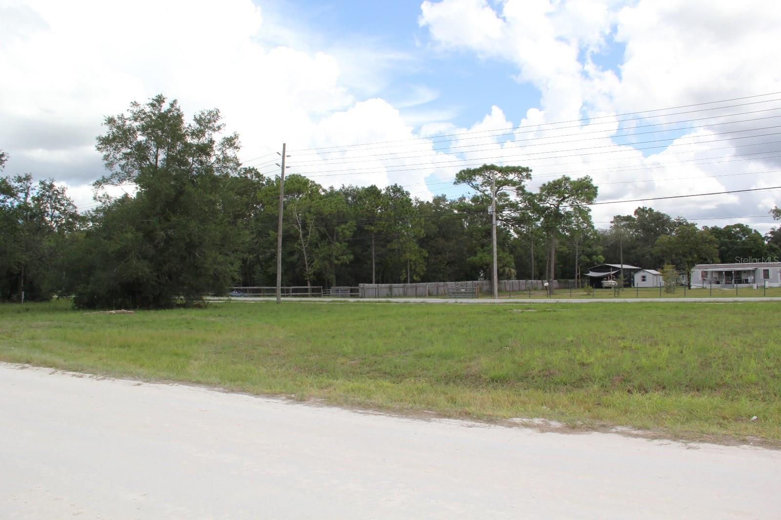 5140 MIAMI AVE, BROOKSVILLE, FL — photo 3