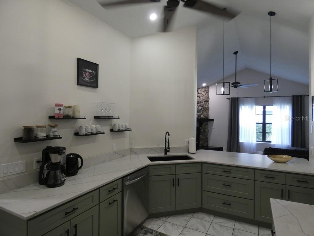 6534 FOXMOOR DR, ZEPHYRHILLS, FL — photo 4