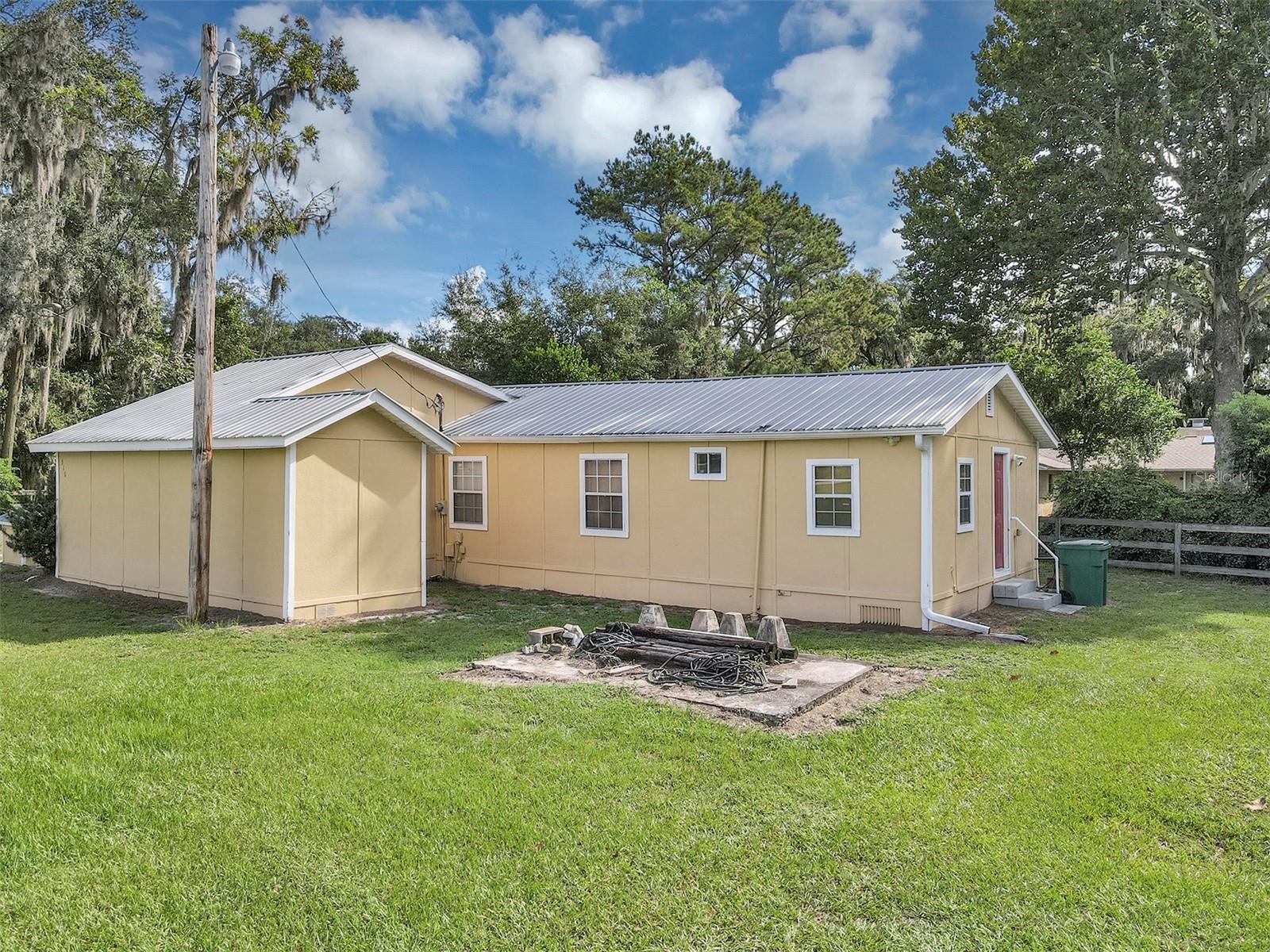 510 PHILLIPS LN, WILDWOOD, FL — photo 5