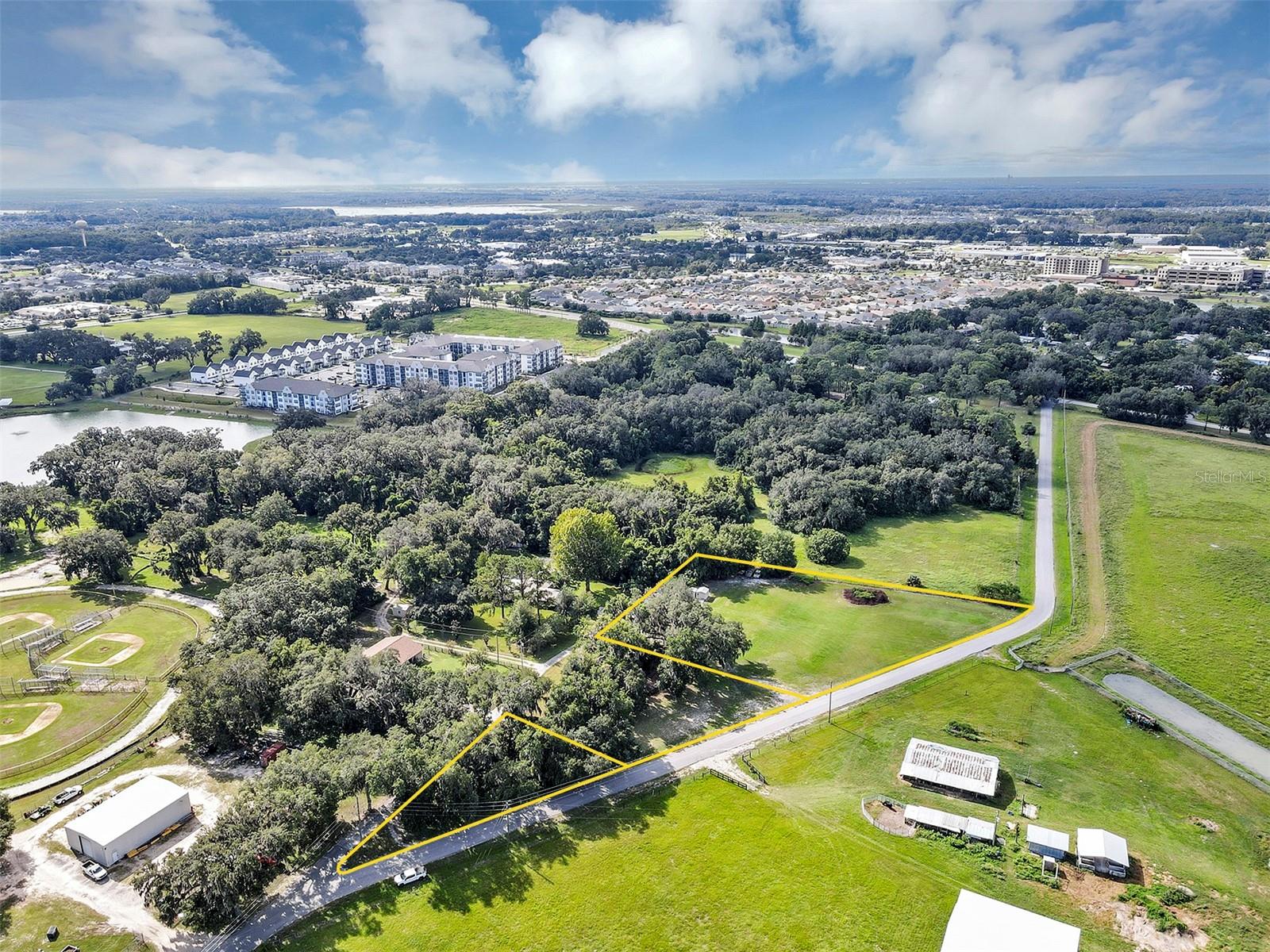 510 PHILLIPS LN, WILDWOOD, FL — photo 19