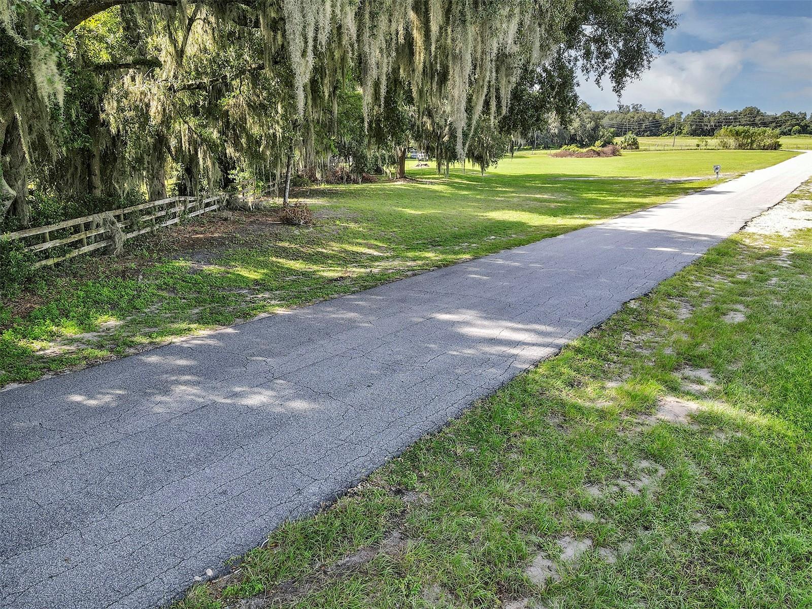 510 PHILLIPS LN, WILDWOOD, FL — photo 30