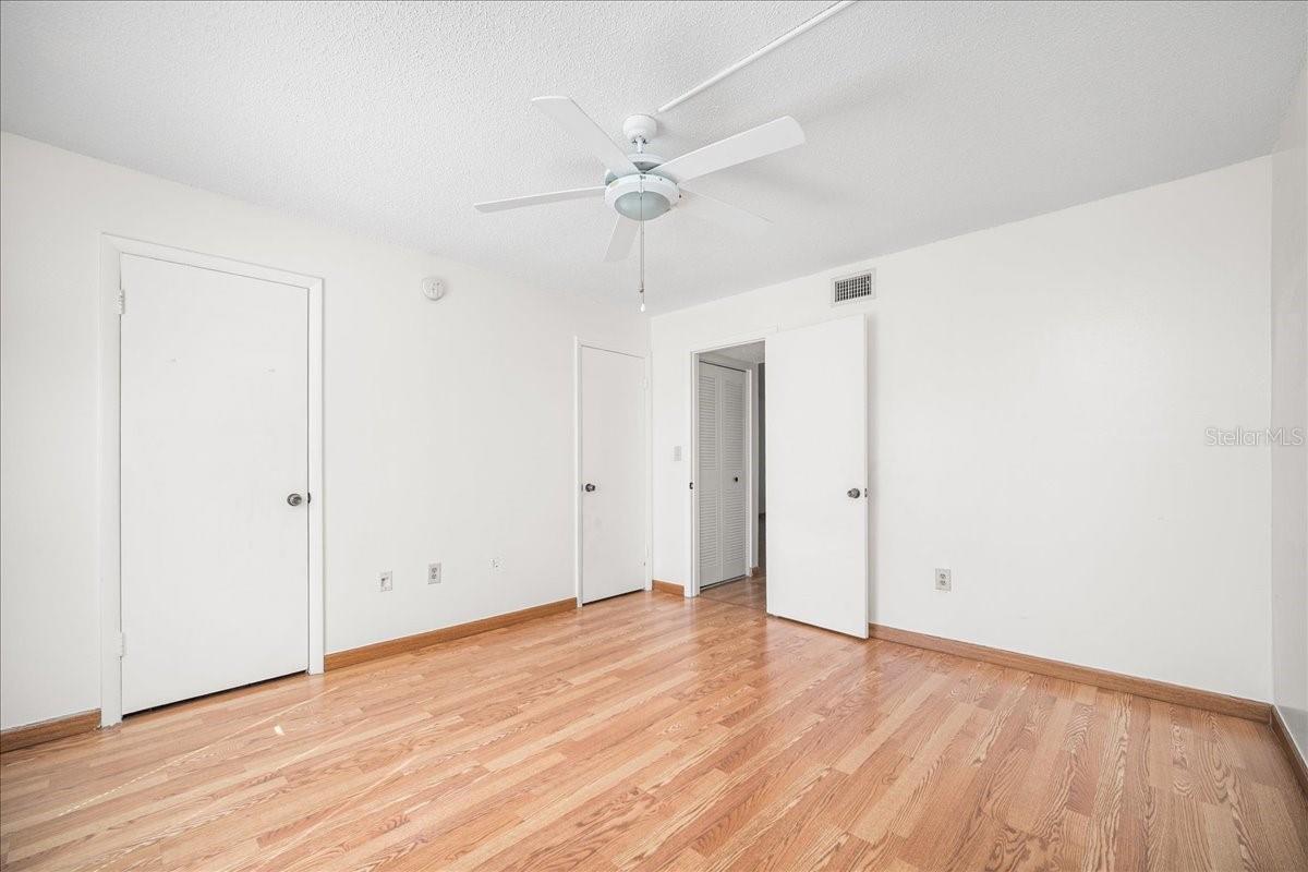 11401 3RD ST N #2, ST PETERSBURG, FL — photo 16