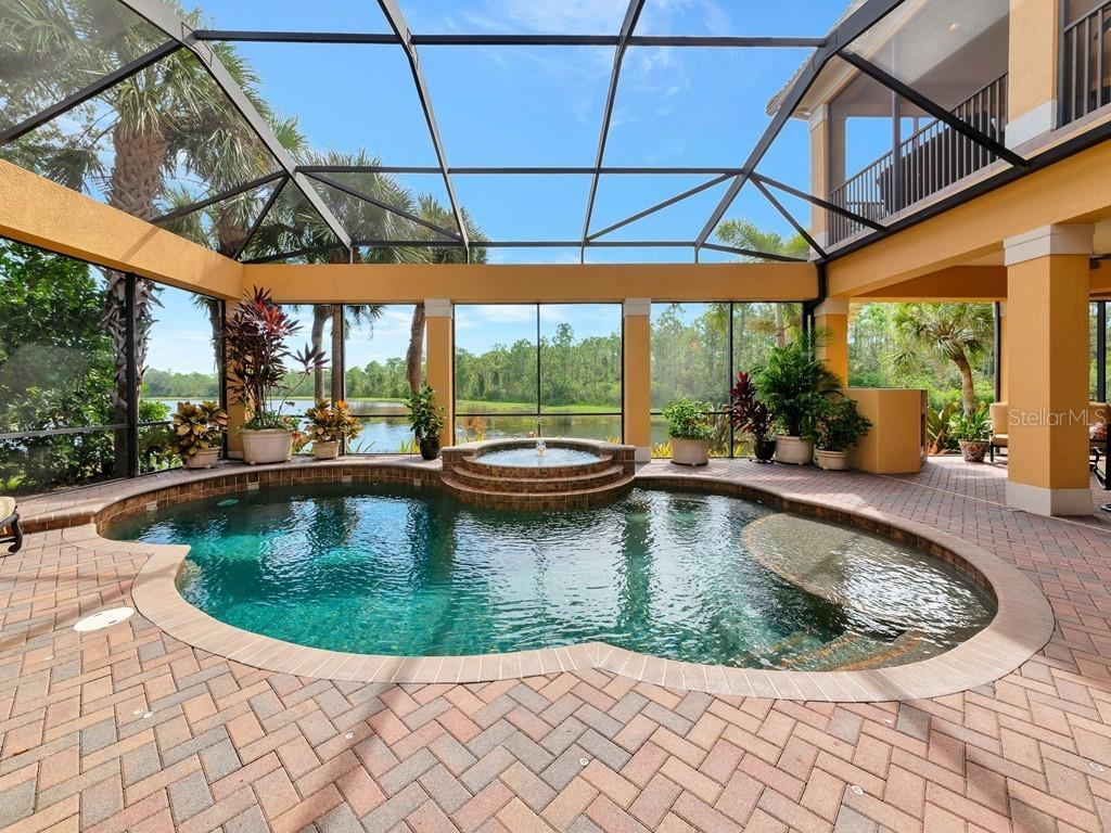 8305 FARINGTON CT, BRADENTON, FL — photo 15
