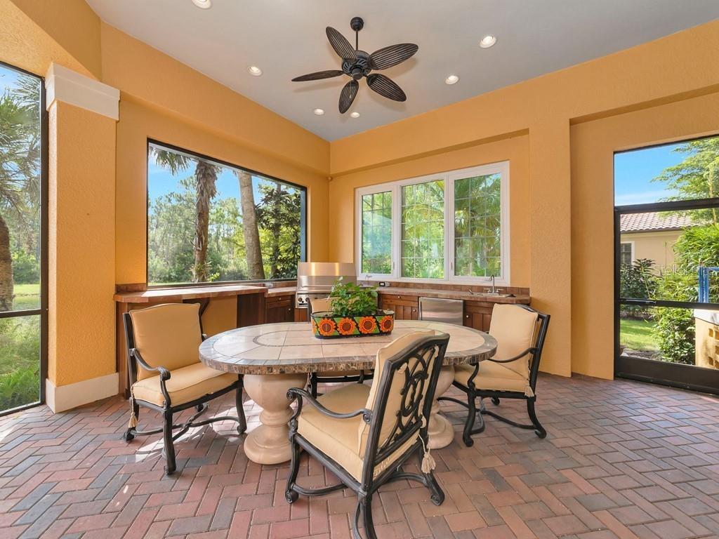 8305 FARINGTON CT, BRADENTON, FL — photo 18