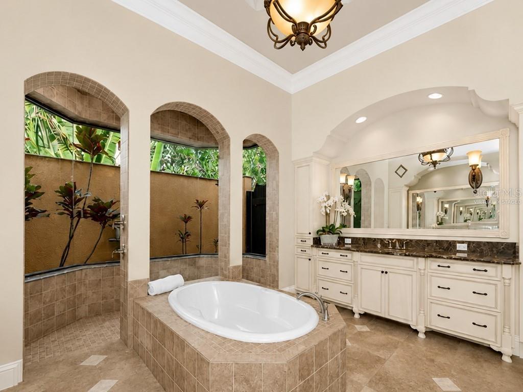 8305 FARINGTON CT, BRADENTON, FL — photo 7