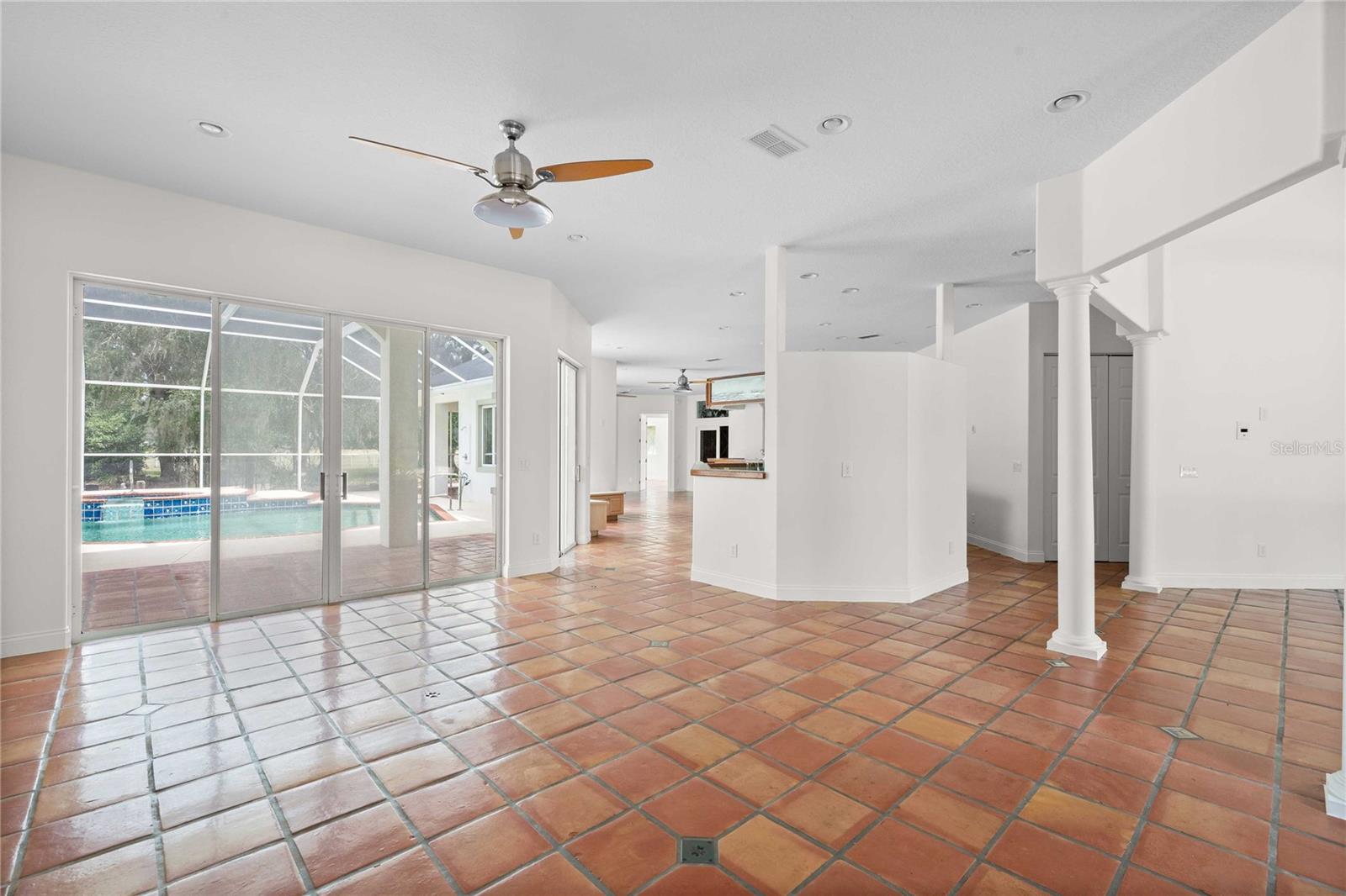 17401 S HIGHWAY 475, SUMMERFIELD, FL — photo 5