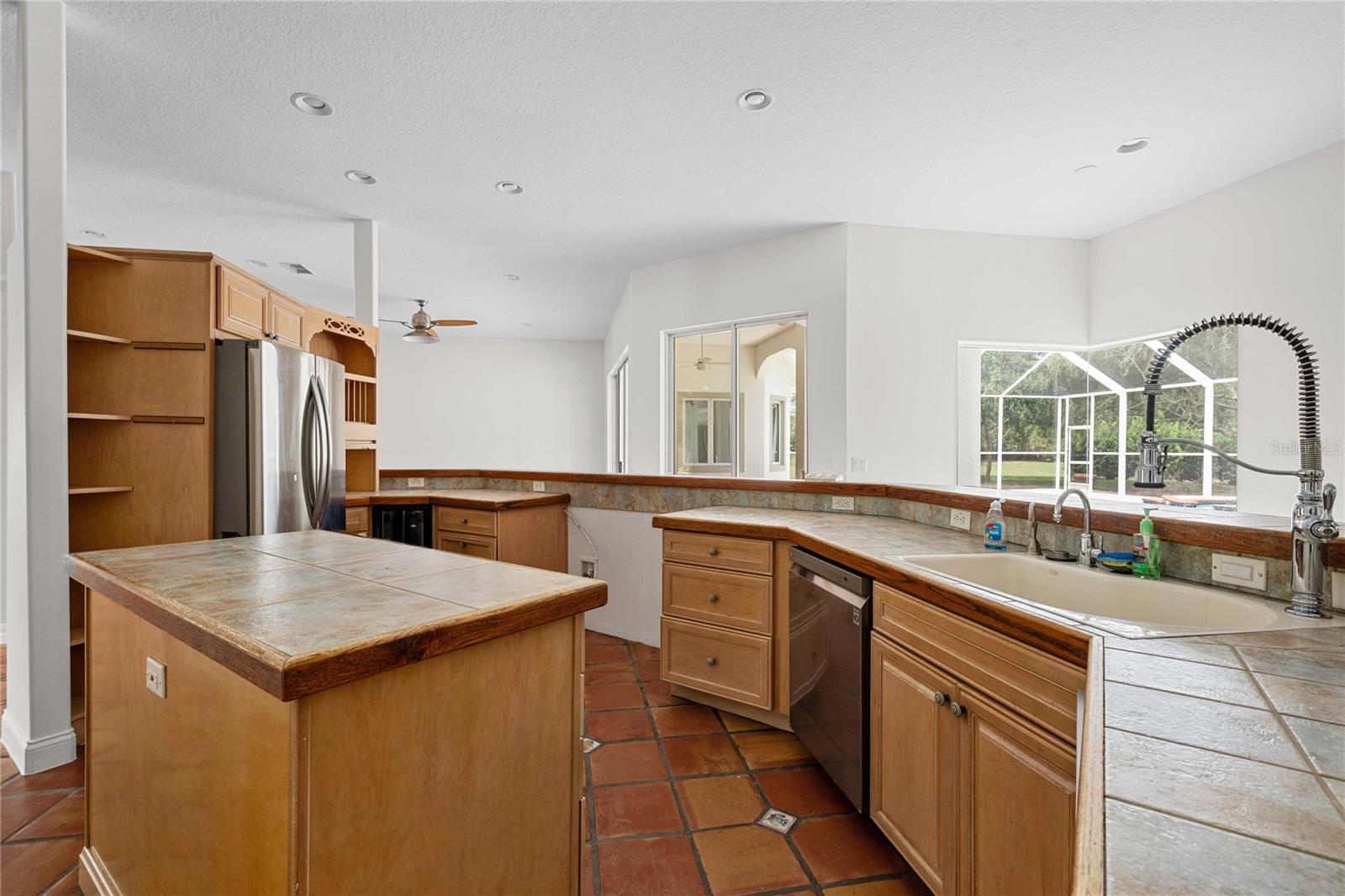 17401 S HIGHWAY 475, SUMMERFIELD, FL — photo 10