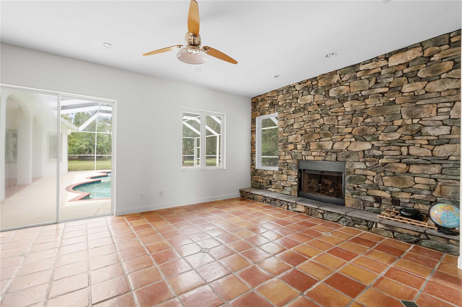 17401 S HIGHWAY 475, SUMMERFIELD, FL — photo 16