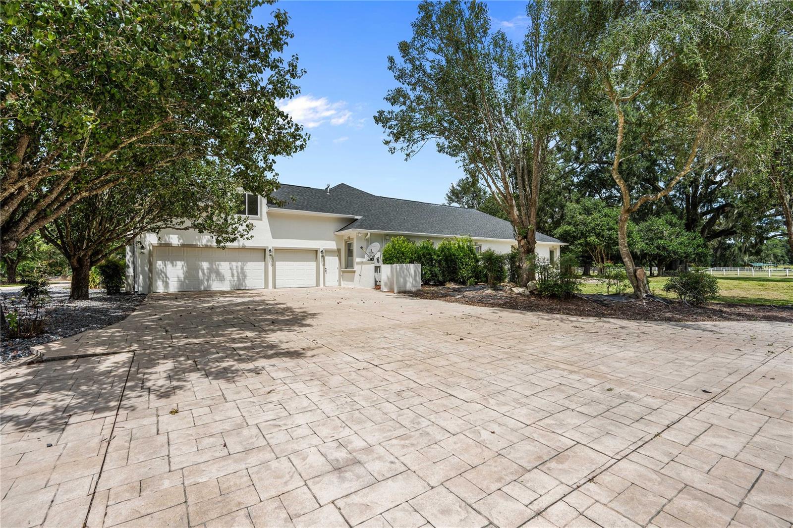 17401 S HIGHWAY 475, SUMMERFIELD, FL — photo 39