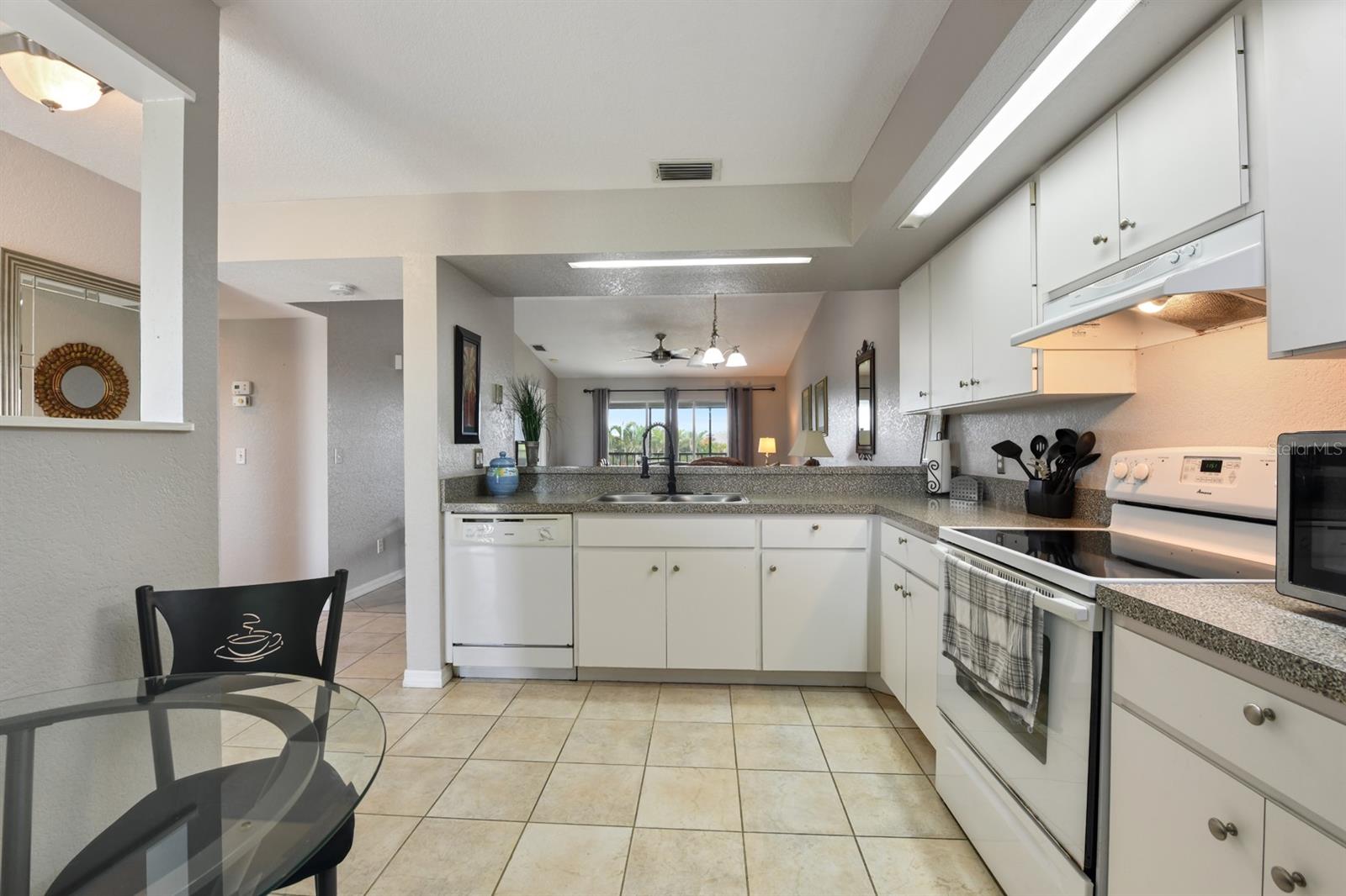 449 ROYAL POINCIANA #221, PUNTA GORDA, FL — photo 6