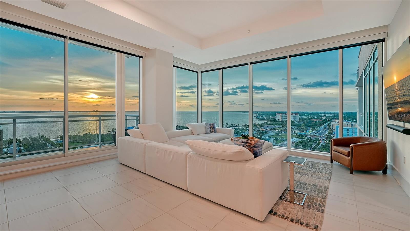 540 N TAMIAMI TRL #1702, SARASOTA, FL — photo 5