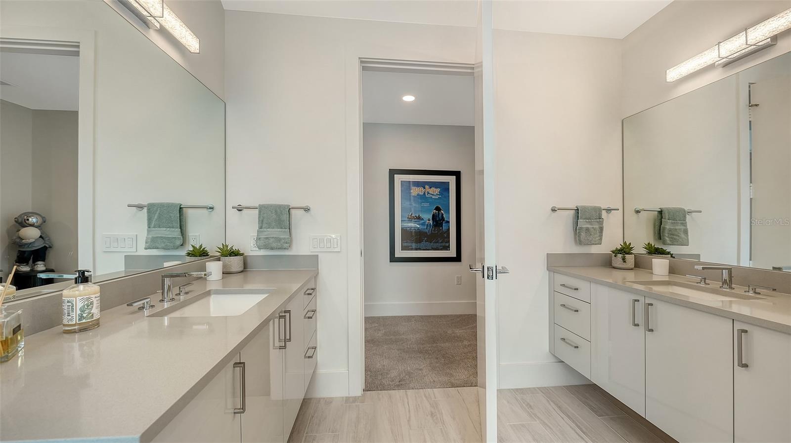 540 N TAMIAMI TRL #1702, SARASOTA, FL — photo 49