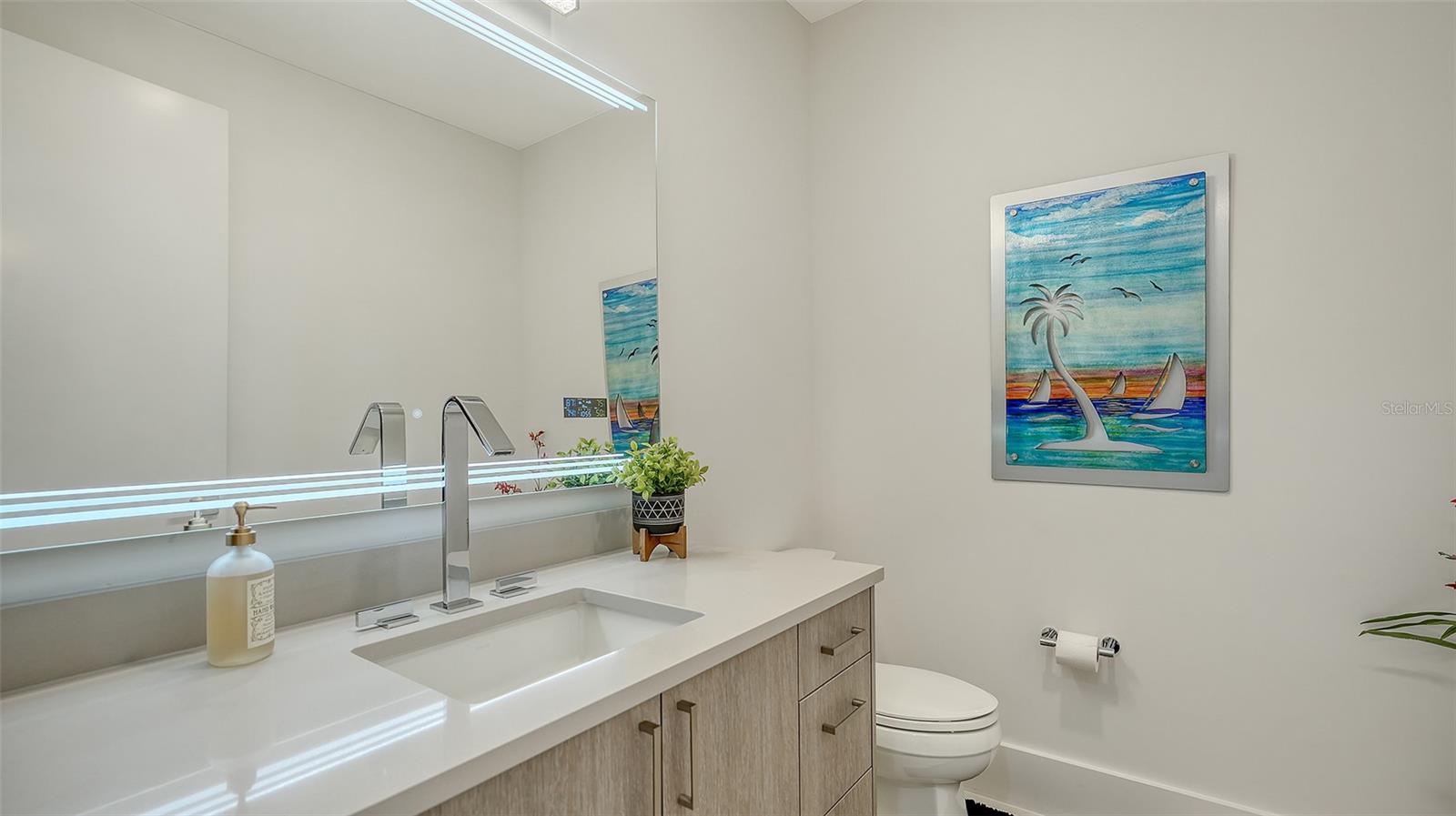 540 N TAMIAMI TRL #1702, SARASOTA, FL — photo 51